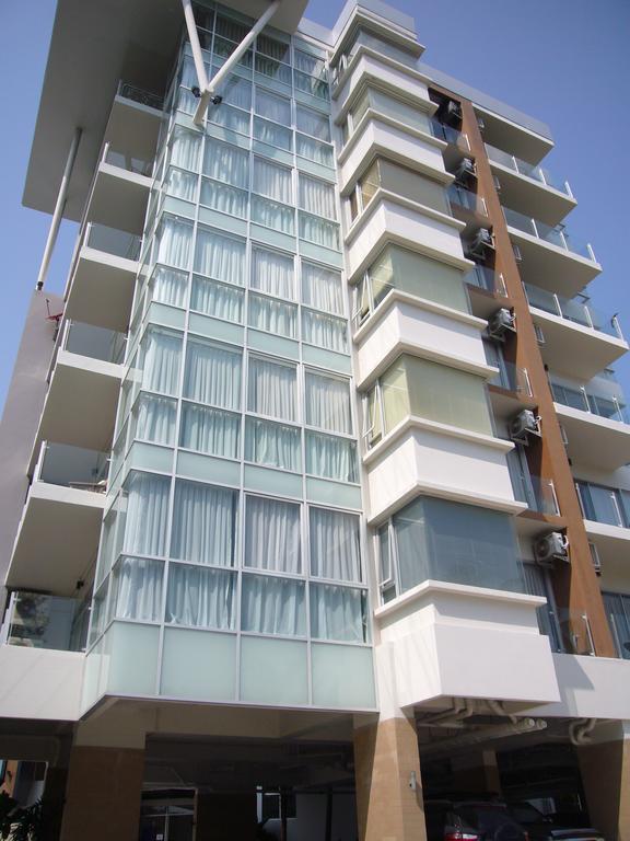 Chic Condominium Unit A303, A306, A307, A308, A406 Karon Kültér fotó