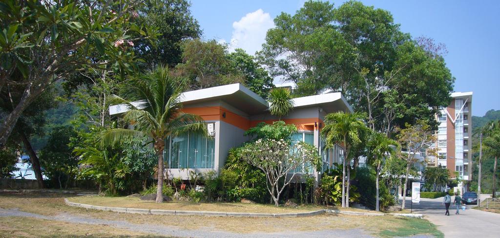 Chic Condominium Unit A303, A306, A307, A308, A406 Karon Kültér fotó